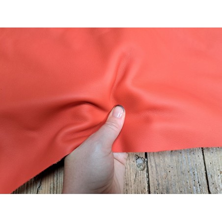 veau swift lisse - orange sanguine - maroquinerie - cuirentsok