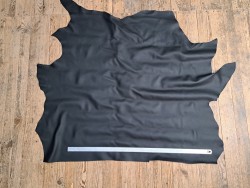 Peau de cuir de veau swift lisse - noir - maroquinerie - cuir en stock
