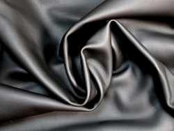 Peau de cuir de veau swift lisse - noir - maroquinerie - Cuir en stock