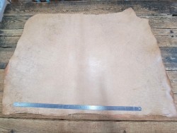 Collet de vache tannage végétal 2,1 mm – cuir naturel 2ᵉ choix