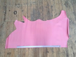 Morceau de cuir de vachette grainée - Rose - Cuir en Stock