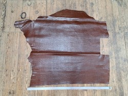 Morceau de cuir de vachette grain crocodile - Brun acajou - A