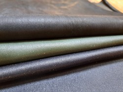Lot de 3 peaux de cuir stretch - diverses couleurs - Cuir en Stock