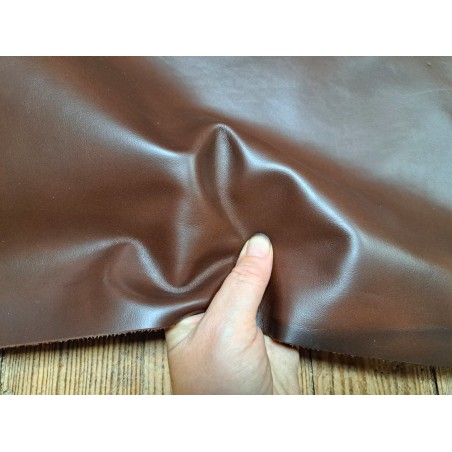 peau de cuir de veau lisse - terre d'ombre - Cuir en stock