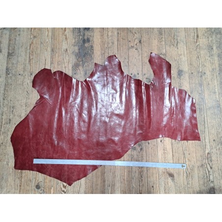 Morceau de cuir de vachette ciré pullup - Tannage végétal - Rouge -A