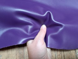 morceau veau - violet - maroquinerie - Cuir en stock