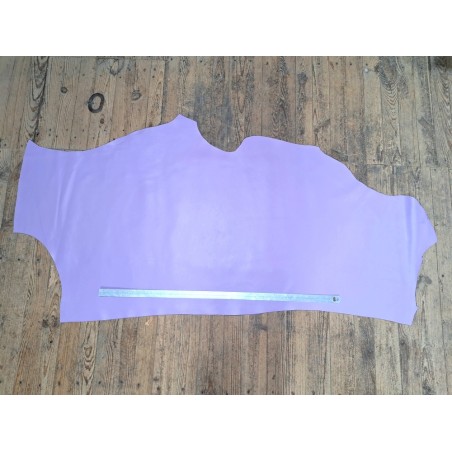 Bande de cuir de veau lisse - parme - maroquinerie - ameublement - Cuir en stock
