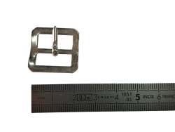 Petite boucle carrée - nickelé - 15 mm - Cuir en stock