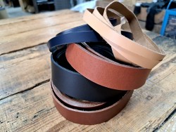 5 bandes de cuir classique ou à effet - 2ème choix