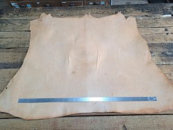 Collet de vache tannage végétal 2,1 mm – cuir naturel 2ᵉ choix