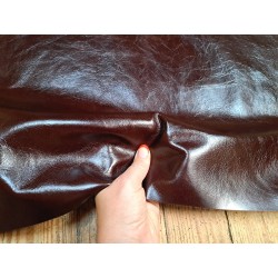 Grand morceau de cuir ciré vachette - châtaigne - maroquinerie - Cuir en stock
