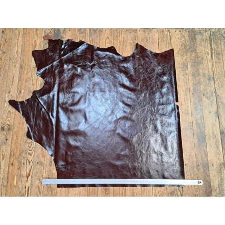 Grand morceau de cuir ciré vachette - châtaigne - maroquinerie - cuir en stock