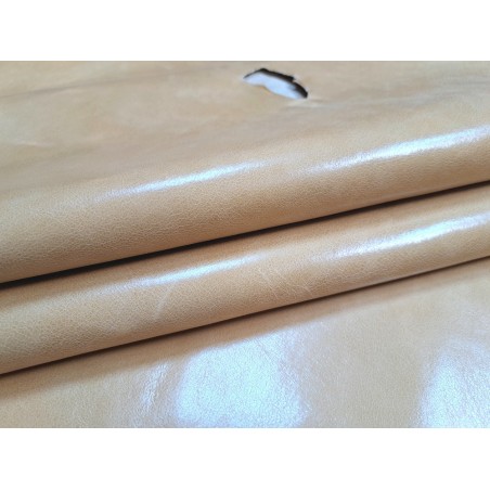 Morceau de cuir de vachette pullup ciré - beige - maroquinerie - Cuir en Stock