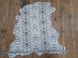 chèvre - zébré - blanc/noir - cuir en stock