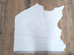 Morceau de cuir de veau - Blanc craie -B- Cuir en Stock