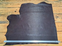 Morceau de cuir de veau grain effet chêne - Raisin - Cuir en Stock