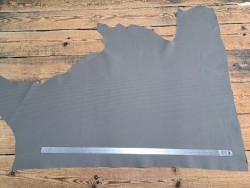 Morceau de cuir de veau effet pastilles - Gris vert - Cuirenstock