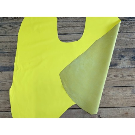 Croûte de cuir de veau pigmentée – JAUNE - 2ème choix - Cuir en Stock