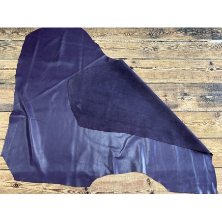 Croûte de cuir de veau pigmentée – AUBERGINE - Cuir en Stock
