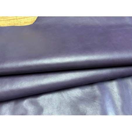 Croûte de cuir de veau pigmentée – AUBERGINE - Cuir en Stock