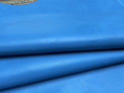 Croûte de cuir de veau pigmentée – BLEU JEANS - Cuir en Stock