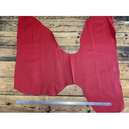 Croûte de cuir de veau pigmentée – ROUGE - Cuir en Stock