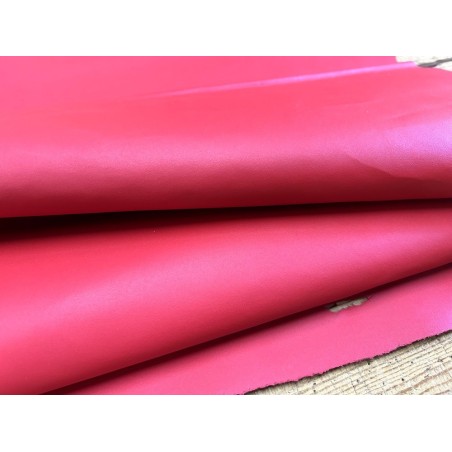Croûte de cuir de veau pigmentée – ROUGE - Cuir en Stock
