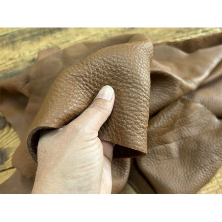 Chutes de cuir de vache - noisette - maroquinerie - Cuir en Stock