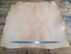Collet de vache tannage végétal 2,1 mm – cuir naturel 2ᵉ choix