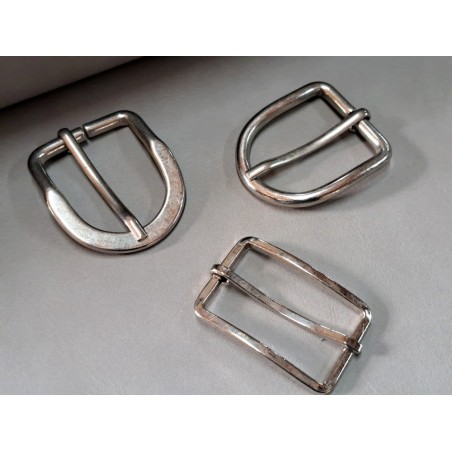 LOT de 3 boucles de ceinture - P - Bonne affaire