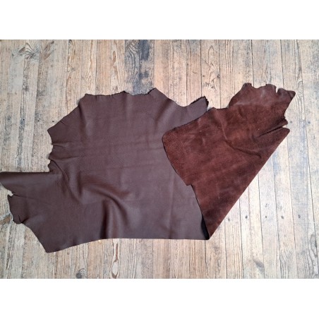 Grand morceau de cuir de taurillon - gros grain - marron - Cuirenstock