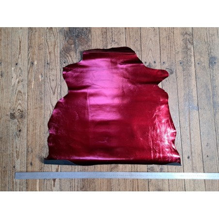 Peau de cuir de chèvre métallisé - rouge - Cuir en stock