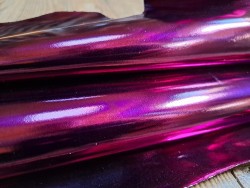 Peau de cuir de chèvre métallisé - violet - Cuir en Stock