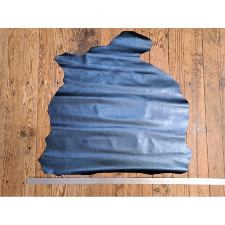 chèvre métallisée - bleu - cuir en stock