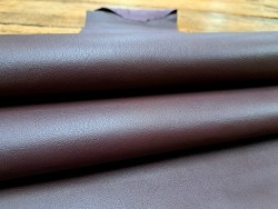Peau de cuir de kangourou bordeaux mat - maroquinerie - Cuir en stock