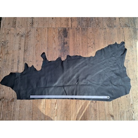 Morceau de cuir de vache grainé - Noir mat - Cuir en Stock