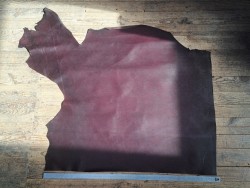 Morceau de cuir de veau grain effet chêne - Raisin - Cuir en Stock