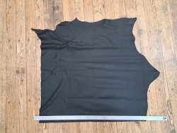 Demi-peau de cuir de vache grainé - Noir mat - B - Cuir en Stock