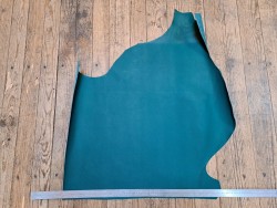 Demi-peau de cuir de vachette tannage ferme - vert malachite - cuir en stock