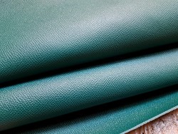 Demi-peau de cuir de vachette tannage ferme - vert malachite - cuirenstock
