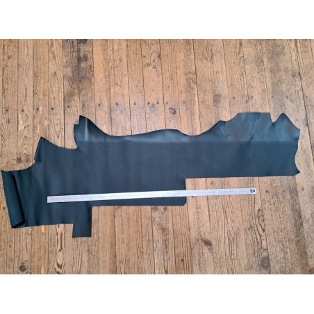 Demi-peau de cuir de vachette tannage ferme - vert sapin - cuir en stock