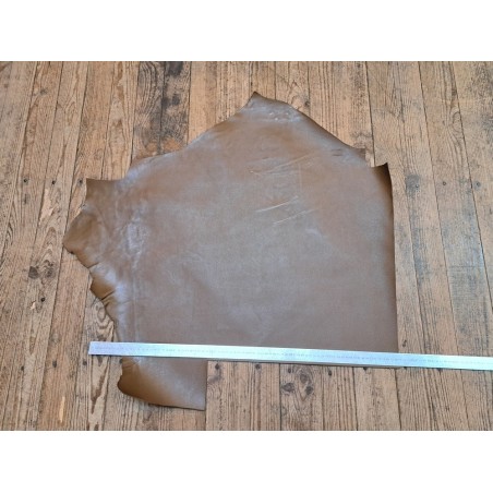 Demi-peau de cuir de vachette tannage ferme - tabac - cuir en stock