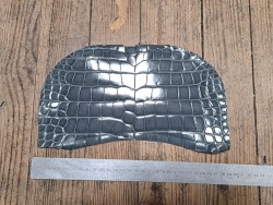 Morceau de cuir de crocodile véritable couleur gris - Cuir en Stock