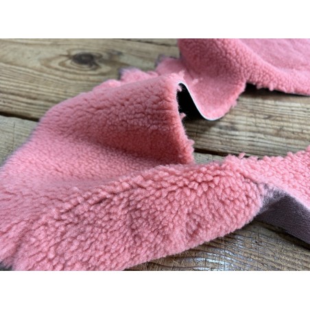 Chutes de cuir d'agneau lainé rose - Cuir en Stock