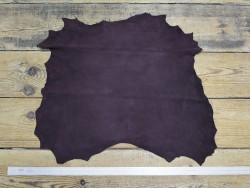 Peau de cuir de chèvre velours aubergine - Cuir en Stock