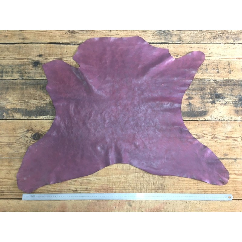 Peau de cuir de buffle végétal naturel bordeaux Cuir en Stock Peau de cuir de buffle végétal naturel bordeaux Cuir en Stock