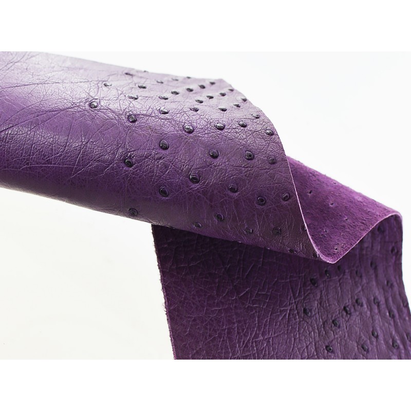 Morceau de cuir d'autruche de luxe violet avec picot Cuir en Stock