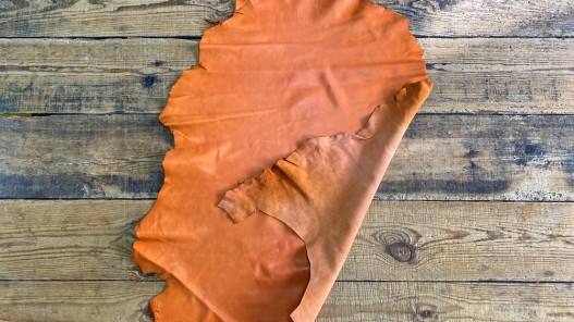 Recto verso peau de cuir de mouton nappa métis orange maroquinerie cuir en stock