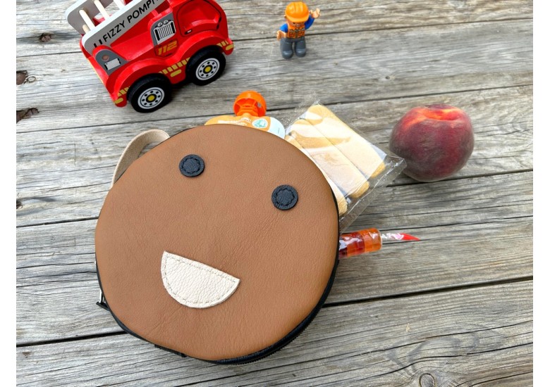 Tuto gratuit : confectionnez une trousse à goûter en cuir pour la rentrée !