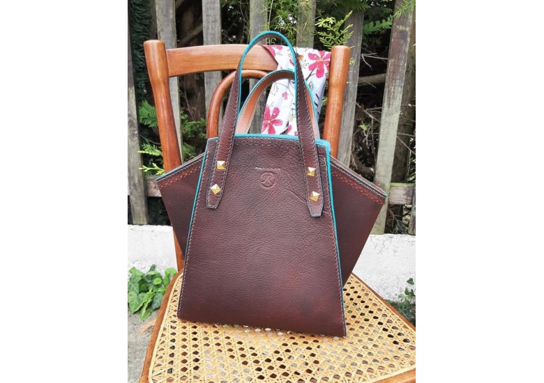 Créa Client : Anne R I Maroquinerie – Sacs en cuir faits main avec Cuir en Stock